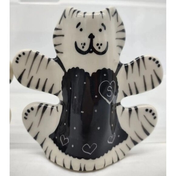Hand Painted Pottery Cat Salt And Pepper Shakers Dorothy Steele Black & White - Picture 11 of 12